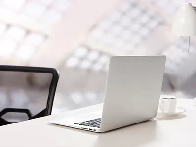 Policiais de trânsito que usam colete refletivo de segurança investigam 56 ve...