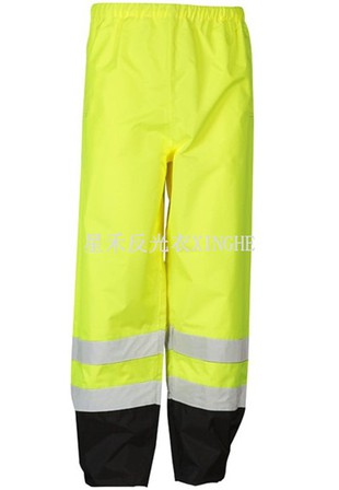 Calças de chuva
