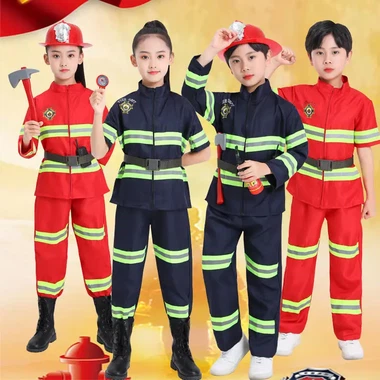 Usando coletes refletivos, também somos como pequenos policiais de trânsito,