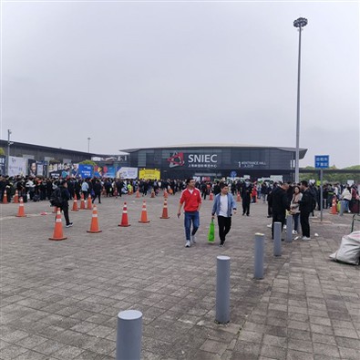 Métodos de manutenção de camisetas reflexivas de secagem rápida